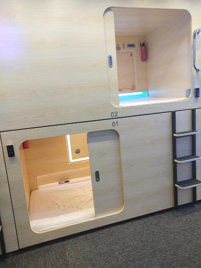 Podbed Coogee Beachside Sydney Exteriör bild